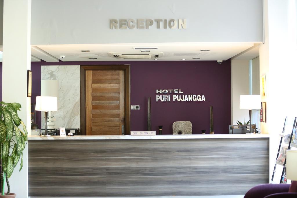 Puri Pujangga Hotel Bangi Ngoại thất bức ảnh