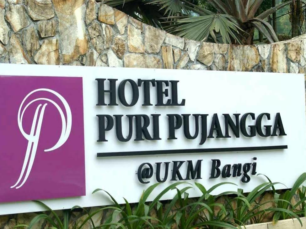 Puri Pujangga Hotel Bangi Ngoại thất bức ảnh