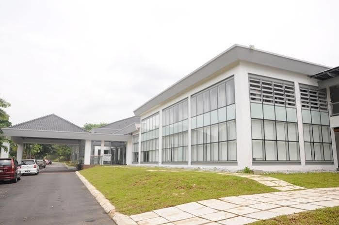 Puri Pujangga Hotel Bangi Ngoại thất bức ảnh