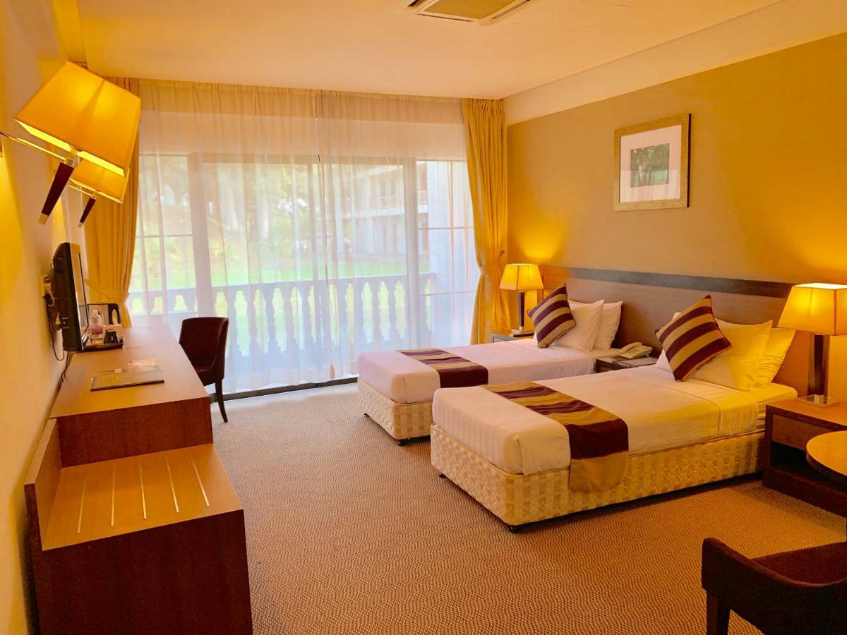 Puri Pujangga Hotel Bangi Ngoại thất bức ảnh